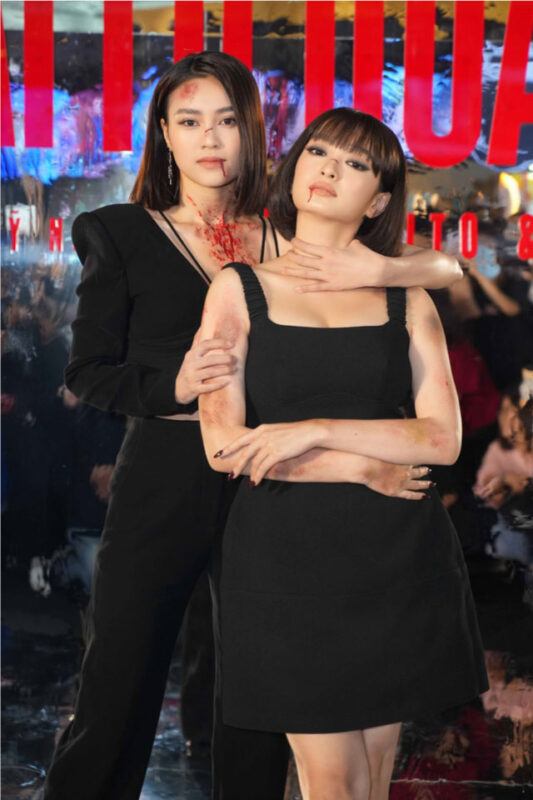 cô gái đến từ quá khứ