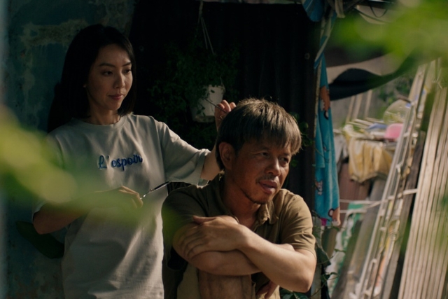 phim con nhót mót chồng